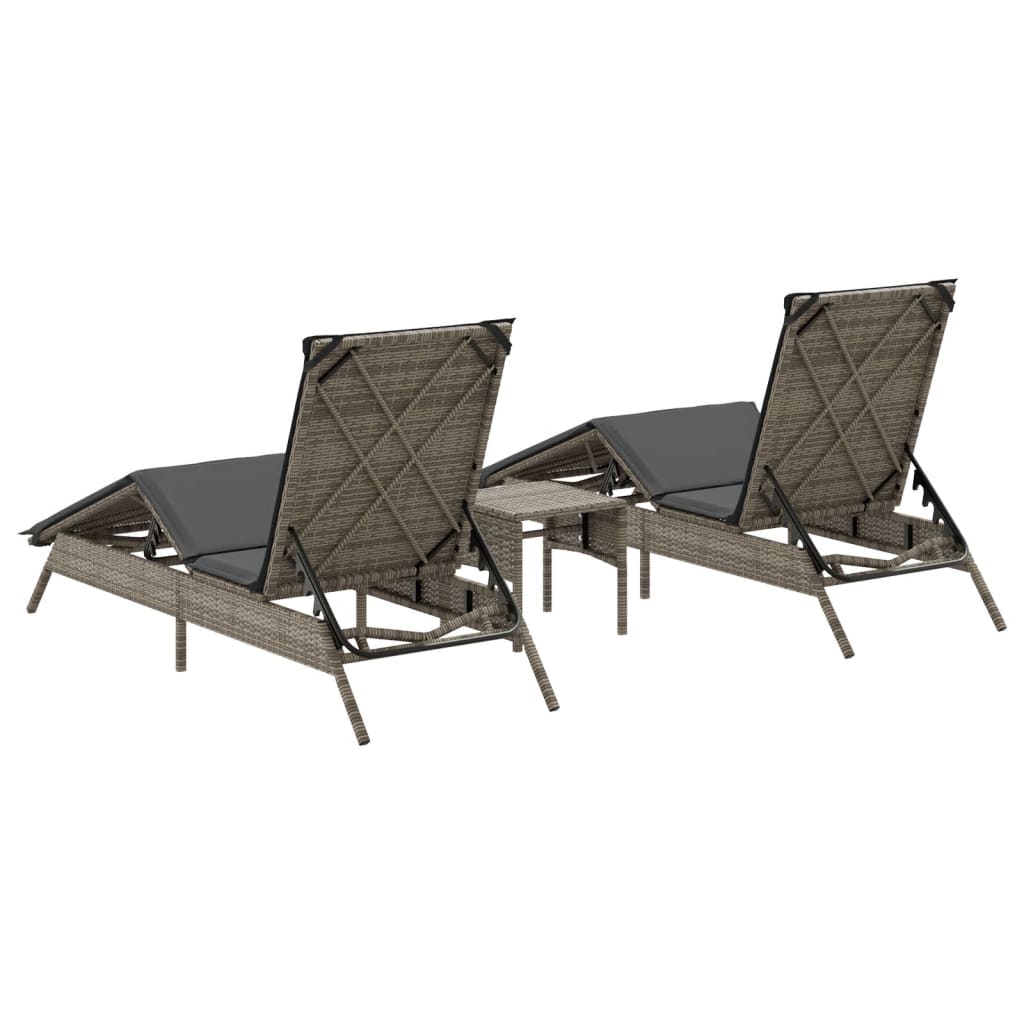 Sonnenliegen 2 Stk. mit Tisch Grau Poly Rattan